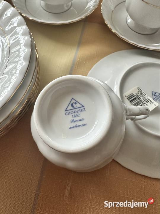 Porcelana Chodzież na 8 osób złota linia Iwona Częstochowa sprzedam