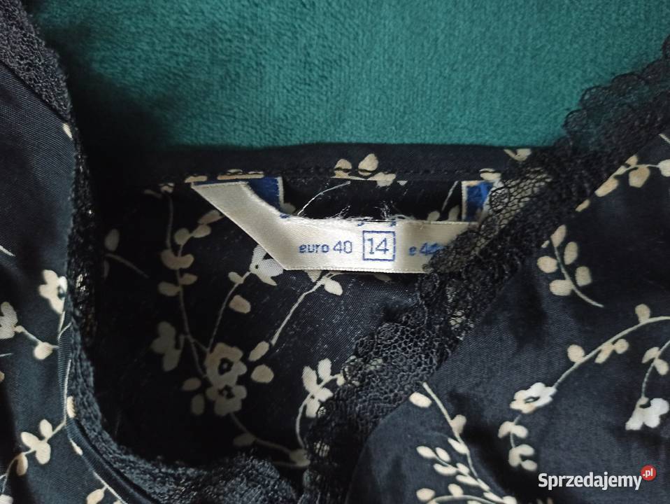 czarny top na ramiączkach łączka Moda i Styl Częstochowa