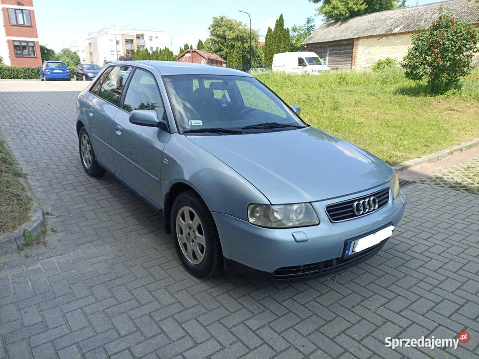 Audi a3 8l 16 Benzyna 2002 5 DRZWI Klimatyzacja światła przeciwmgielne Świdnik sprzedam