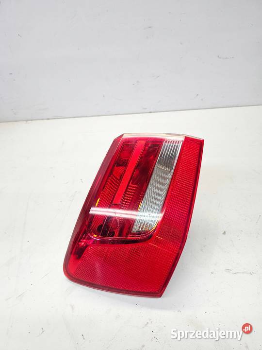LAMPA LEWY TYŁ W BŁOTNIK AUDI A6 C7 4G9945095 NA Przystajń