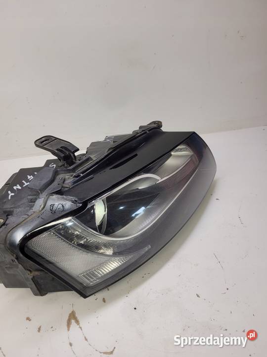 REFLEKTOR PRAWY PRZÓD AUDI A5 8T0941004AP XENON Przystajń