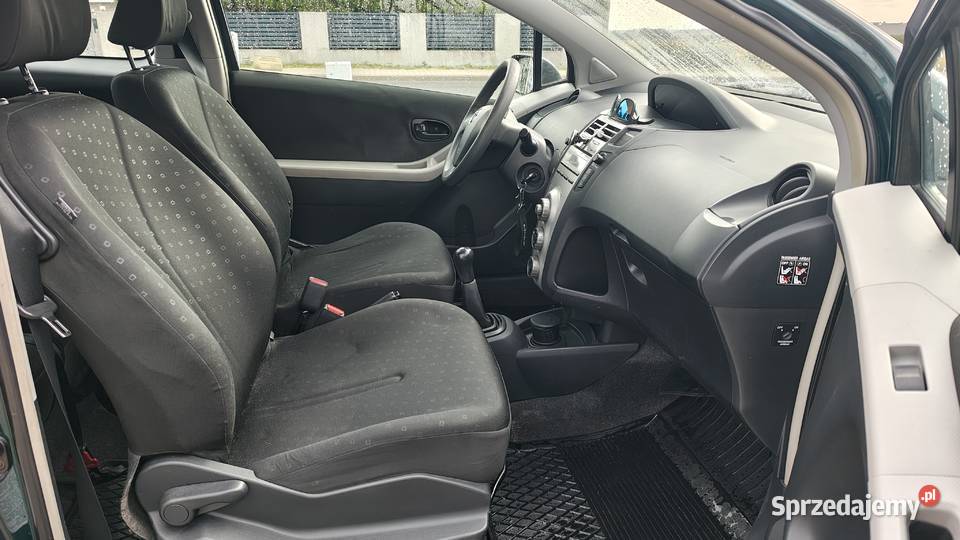 Toyota Yaris 2 Polski salon klimatyzacja centralny zamek Rokietnica
