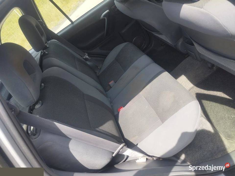 Toyota RAV4 20 VVTi 4x4 150 2003r Ładne i Rok produkcji 2003 RAV4