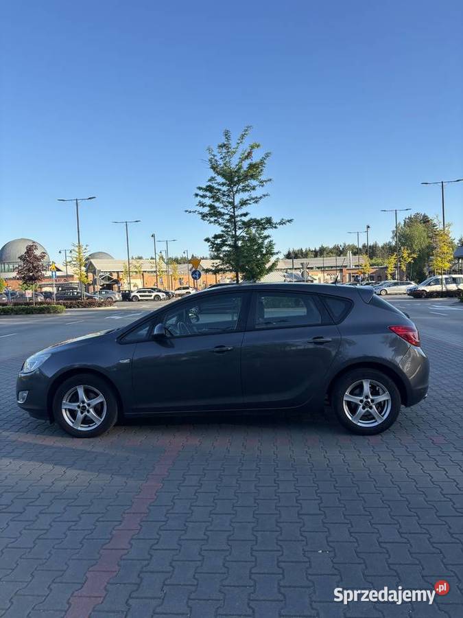 Opel Astra 14 Turbo Katowice