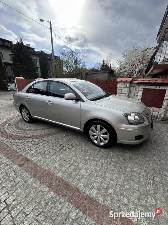 TOYOTA AVENSIS Konopnica