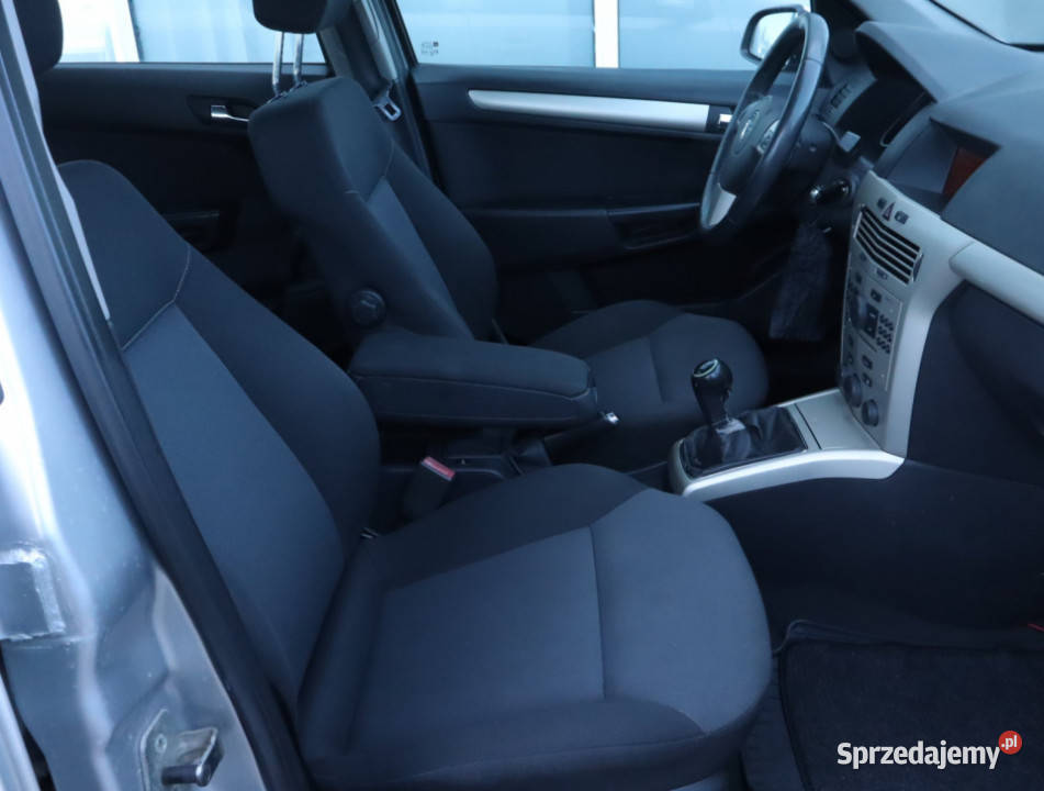 Opel Astra 19 CDTI 4/5 Astra Piaseczno