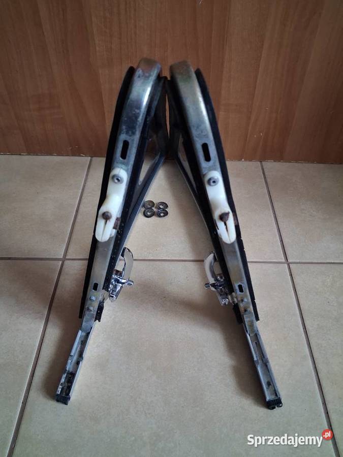 Szyby uchylne trójkątne fronterki fiat 126p Mysłowice