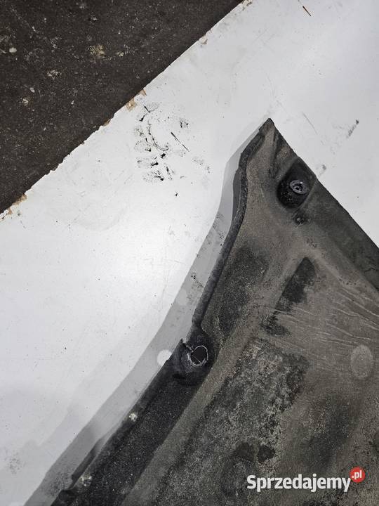 OSŁONA PODWOZIA LEWA AUDI A4 B9 8W0825207 Przystajń