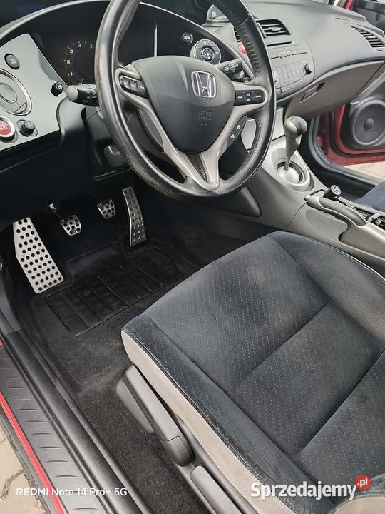 Honda Civic VIII UFO Hatchback Łódź