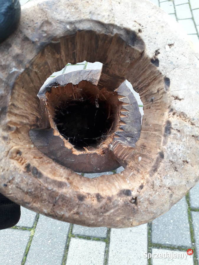 Stary rzeźbiony bęben Warszawa