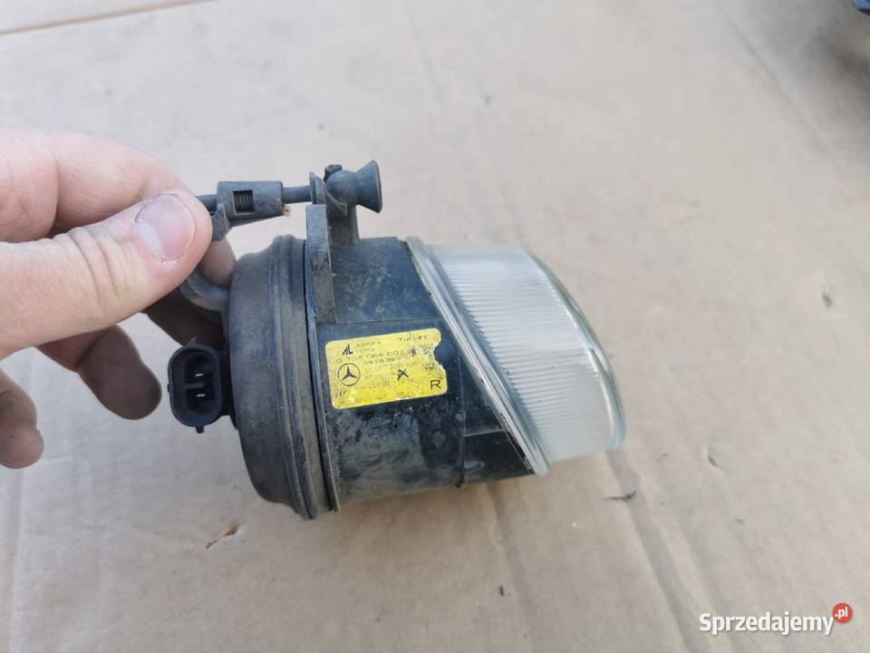 Halogen lampka prawa rh mercedes benz w212 osobowe Sieraków
