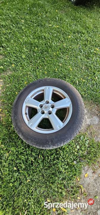 posiadam na sprzedaż Toyota RAV4 CD sprzedam