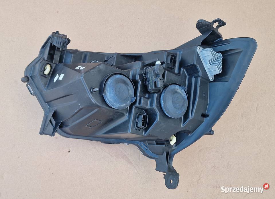 RENAULT MASTER IV 4 REFLEKTOR PRAWY LAMPA PRAWA Bieleń sprzedam