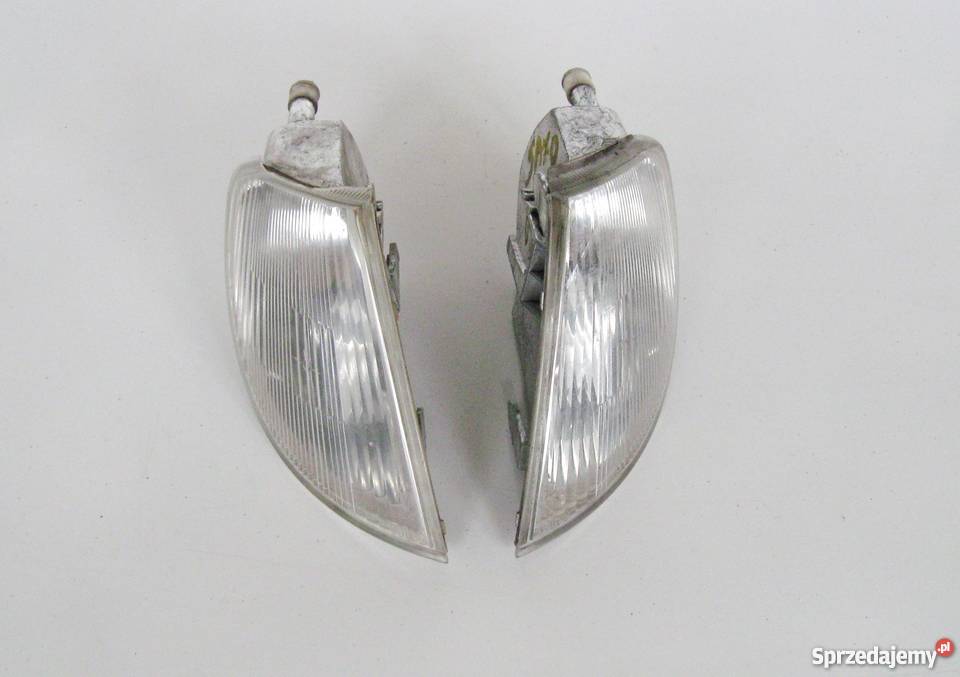 Kierunkowskaz Prawy lewy citroen Saxo Oświetlenie Oświetlenie Szczecinek sprzedam