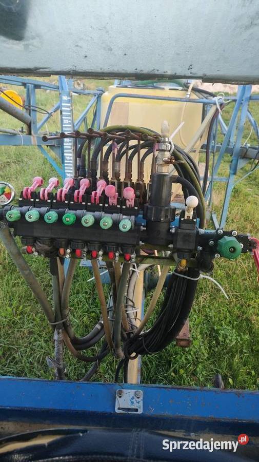 Opryskiwacz ciągany 3000 l caruelle Bodzentyn