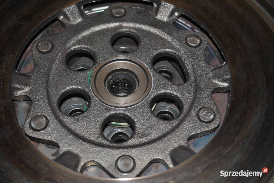 Dwumasowe koło zamachowe Dwumasa BMW E90 E91 E92 Poręba