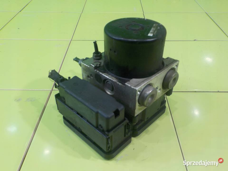 VW GOLF VI 16 TDI 10r HB 5D pompa ABS osobowe mazowieckie Suków sprzedam