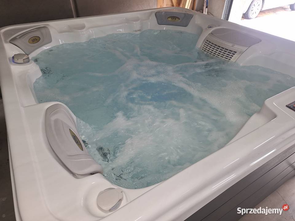 Jacuzzi ogrodowe całoroczne