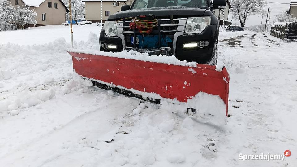 Pług do śniegu do samochodu Pierściec