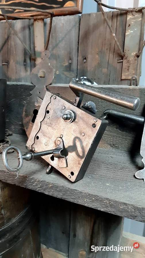 Zabytkowa zamek puszkowy Rękodzieło śląskie Sosnowiec