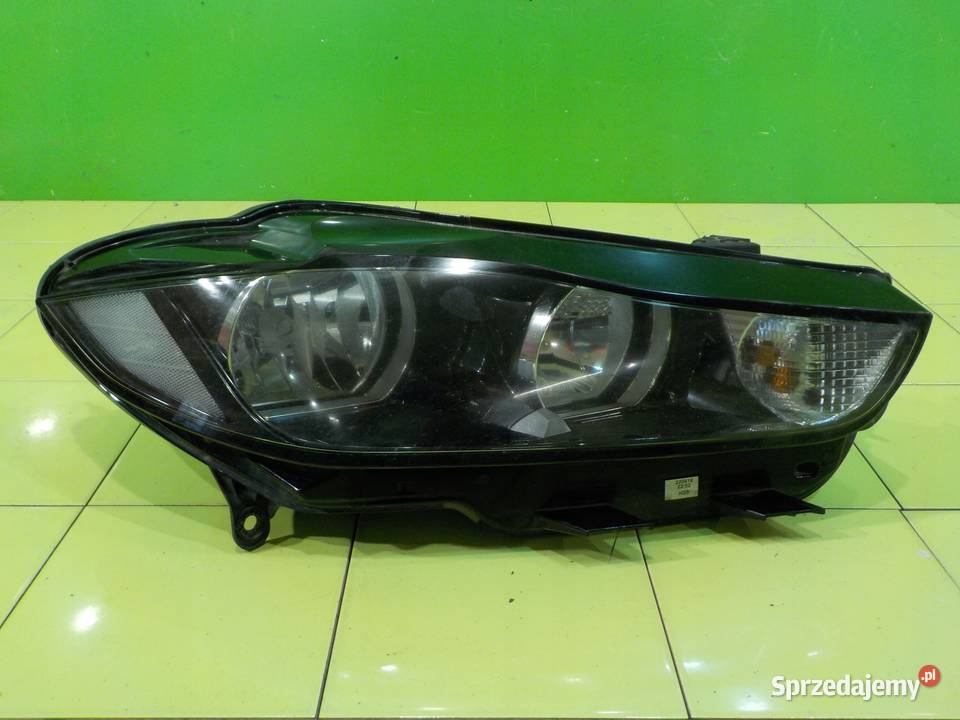 JAGUAR XE 20 D 16r SEDAN 4D lampa prawa przod mazowieckie Suków sprzedam