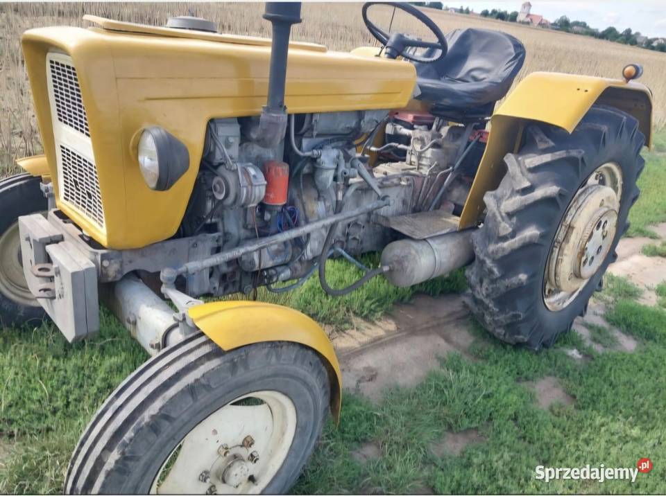 Ciągnik Ursus C330 Brzeg