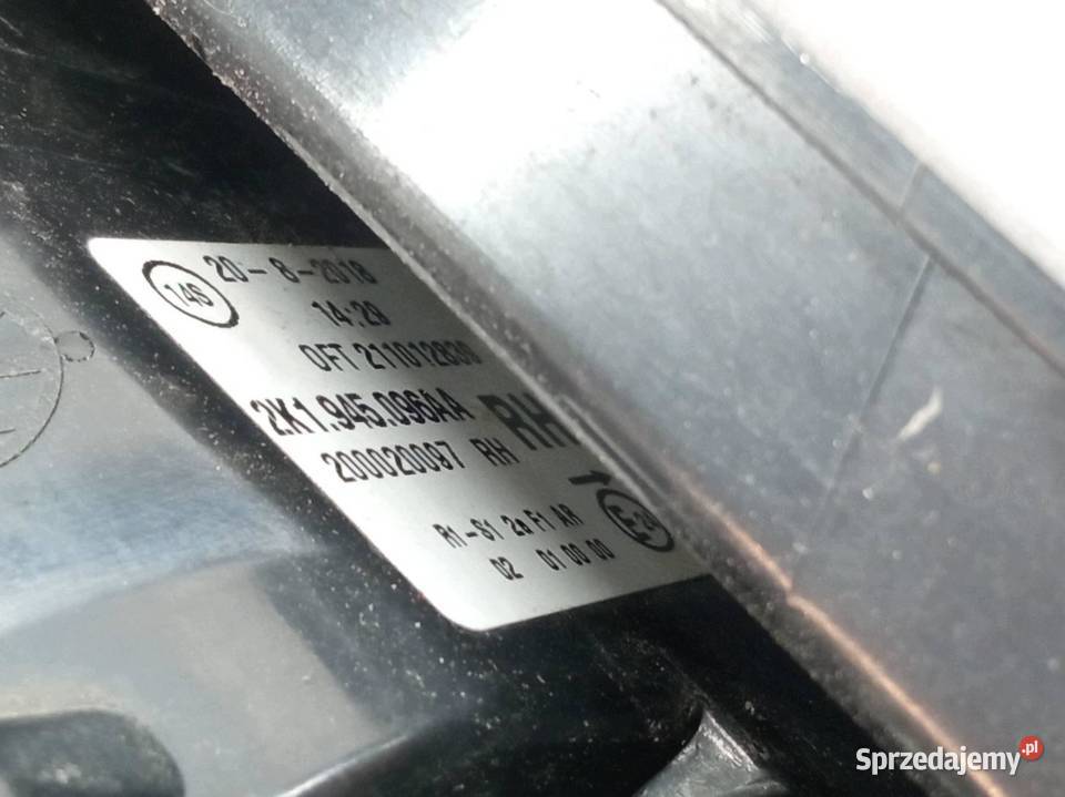 LAMPA TYŁ PRAWA LIFT EUROPA 2K1945096AA VW