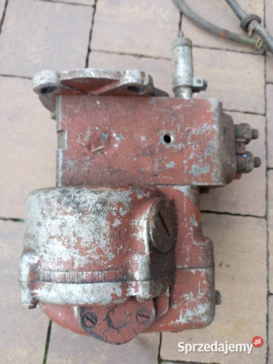 Pompa paliwa ursus C325 c328 Piszczac