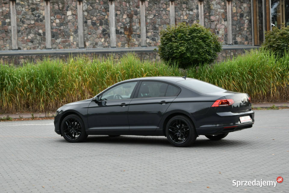 Volkswagen Passat 20TDi 150 Manual 2021r Polski serwisowany w ASO Passat Kampinos