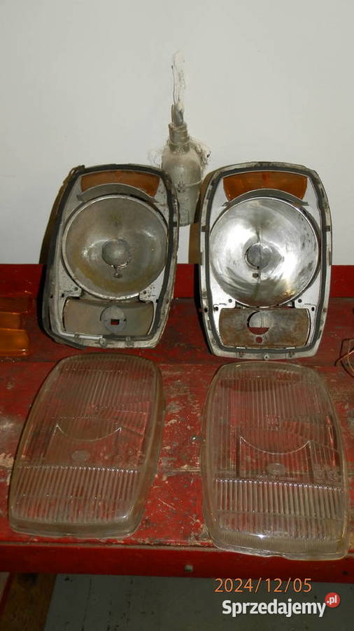 Mercedes W 114 W 115 LAMPY KOLSZE