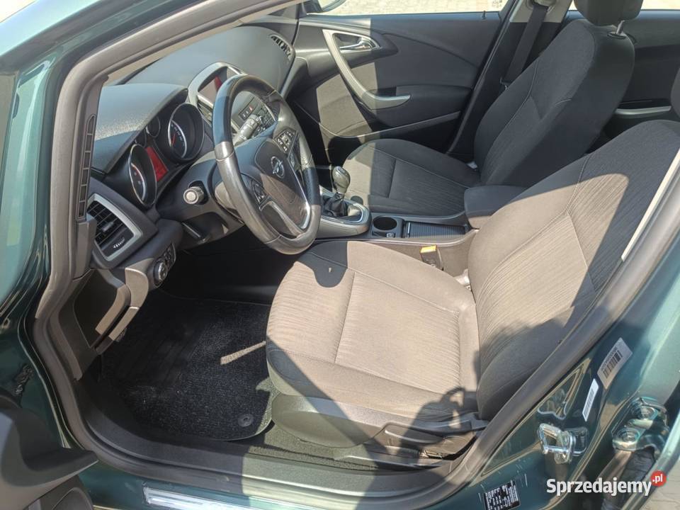 Opel Astra J Hatchback 14 Turbo ECOTEC 140 2010 czujnik parkowania Astra