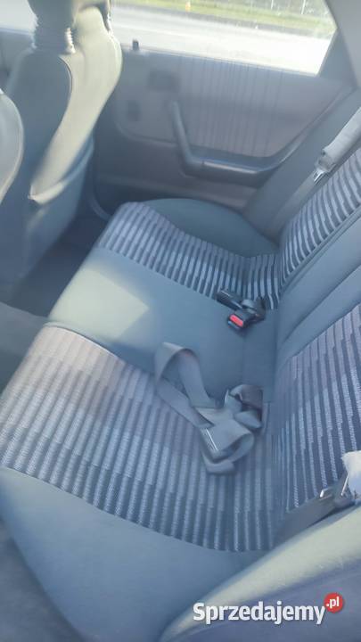 FOTELE KOMPLET DO MAZDY 323F GT 19891994 Wrocław