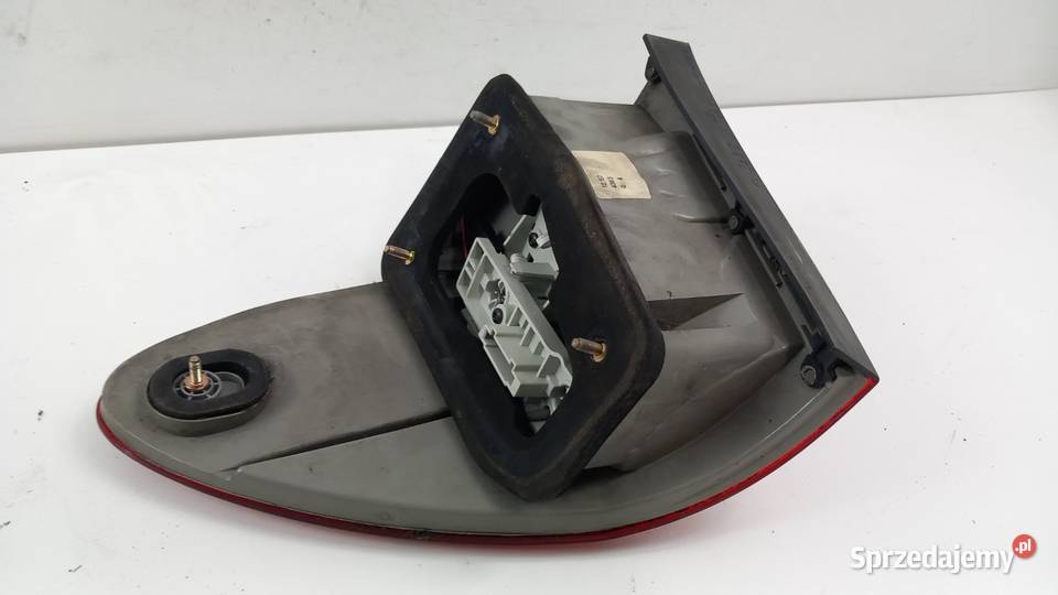 MERCEDES W211 LIFT KOMBI LAMPA TYŁ LEWA Zbierkowo