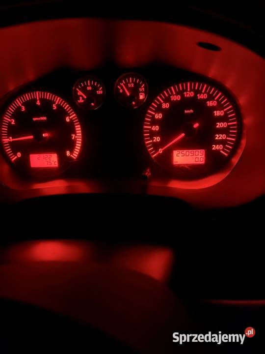 SEAT LEON 16 benzyna LPG 2002 2 komplet opon Zgierz sprzedam