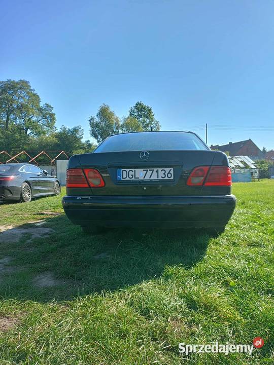 Mercedes e klasa okular na części Świebodzin
