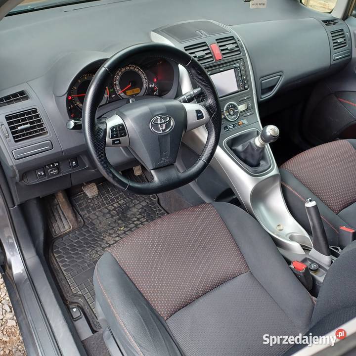 Toyota Auris 16 VVT lift sprzedam