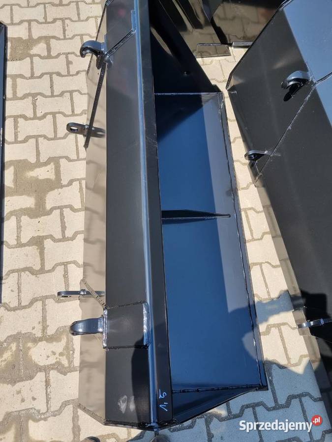 Łyżka 180 do materiałów sypkich strumyk sprzedam