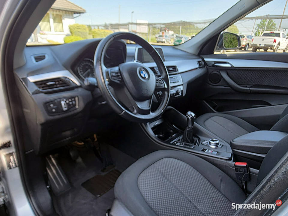 BMW X1 serwis ASO II F48 2015 relingi dachowe Rydułtowy