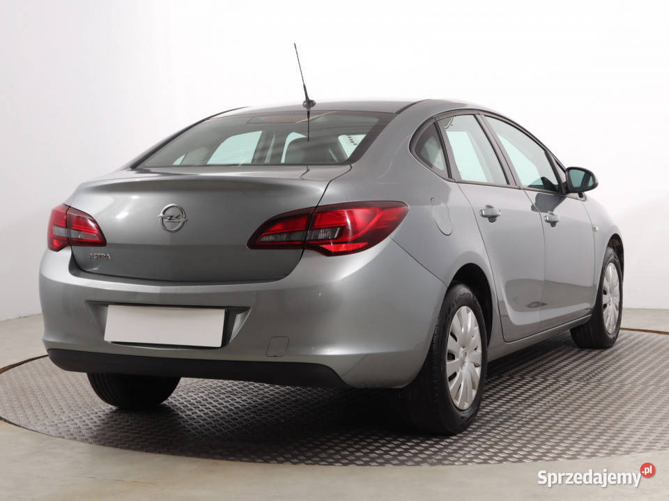 Opel Astra 16 16V światła przeciwmgielne Astra Katowice