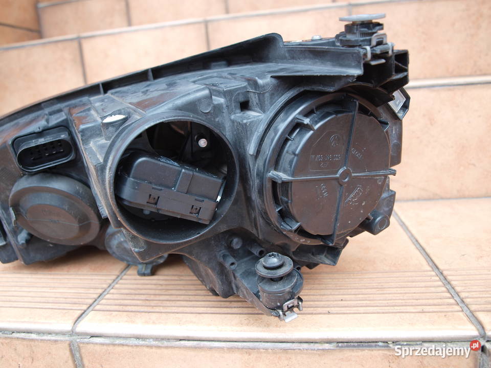 VW Golf 7 VII lampa prawa przód zwykła 2012 Kalisz
