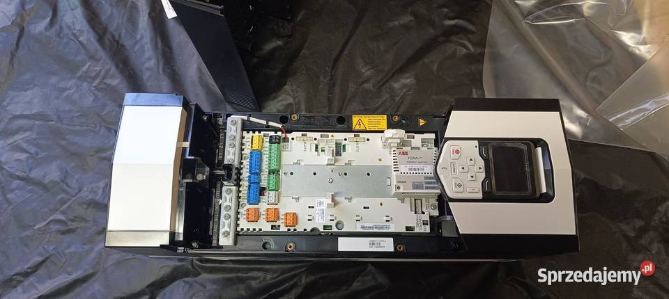 Falownikprzemiennik częstotliwości ABB ACS880 Wiązów