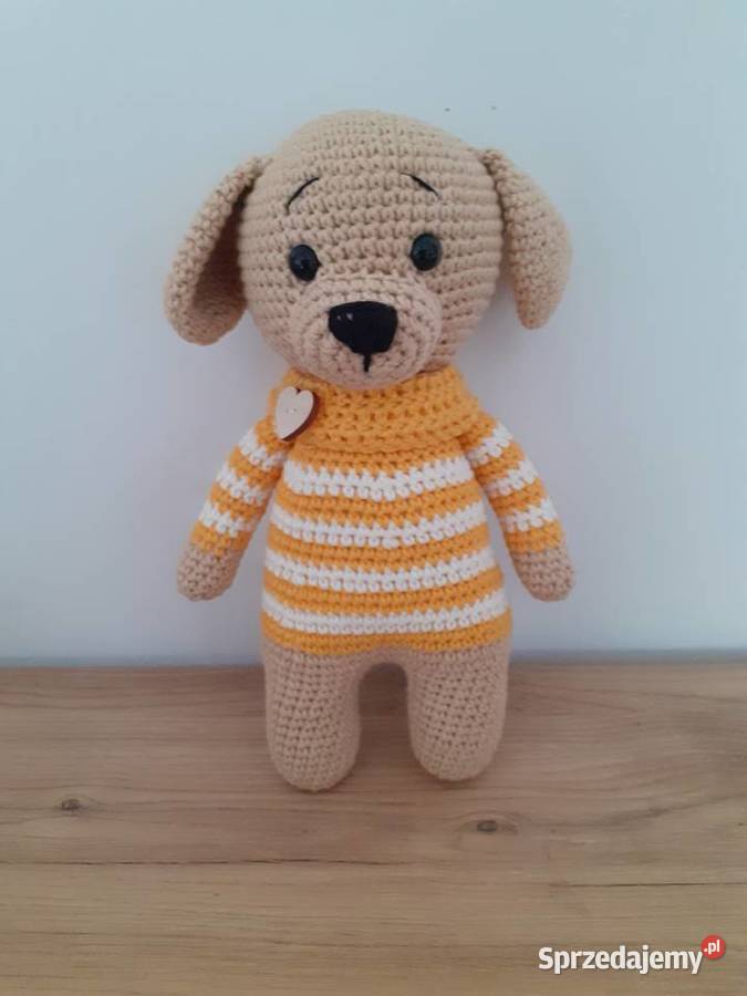 Piesek zrobiony z włóczki na szydełku Kraków