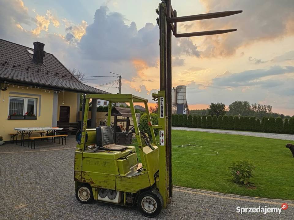 Wózek widłowy Clark gaz 1991 Wierzbica
