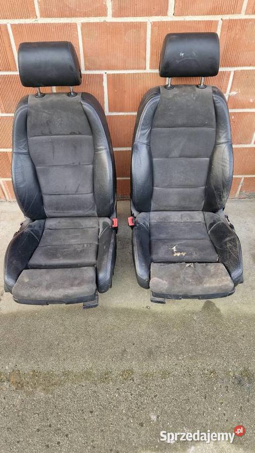 Fotele z tylną kanapą Audi a4 b6 Motoryzacja Łańcut sprzedam