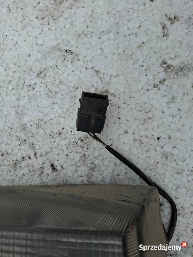 Lampa Tył Klapa Audi 80 B4 osobowe lubelskie Wisznice