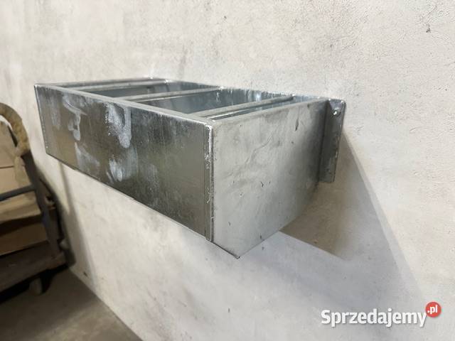 Żłób koryto paśnik konia bydła metalowy