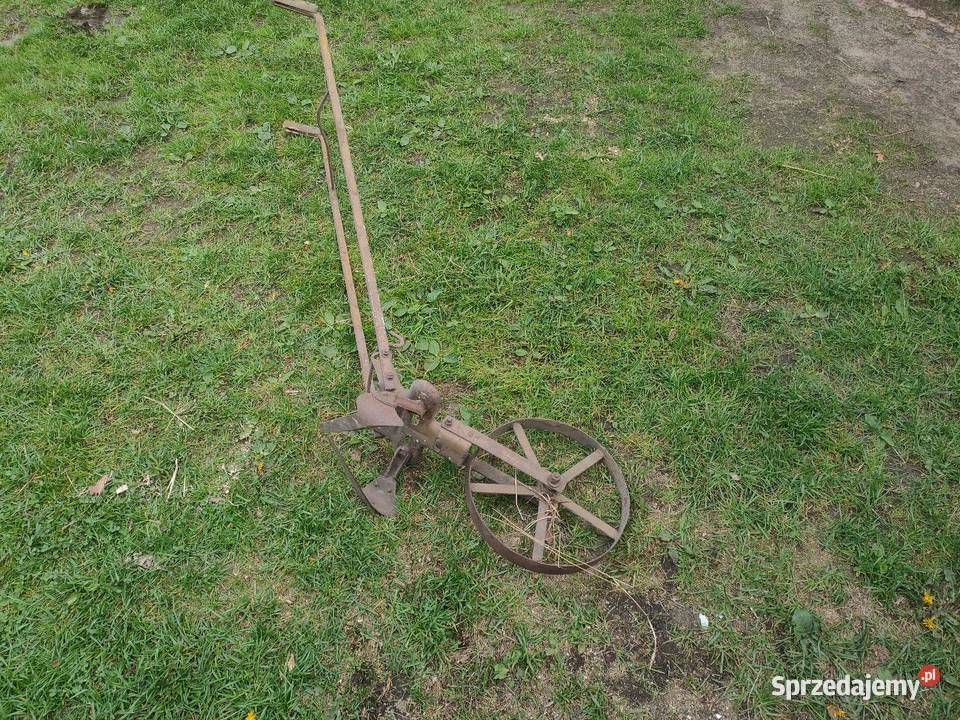 Pielnik ogrodowy nieuszkodzony Obsypniki i pielniki Raczkowice-Kolonia