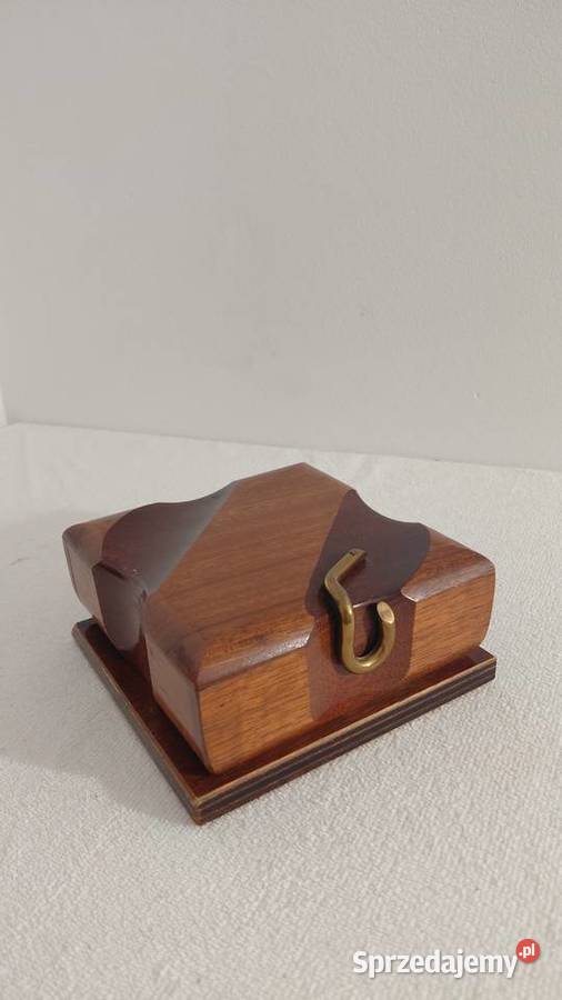 drewniane pudełko kaseta na papierosy Krzykawa