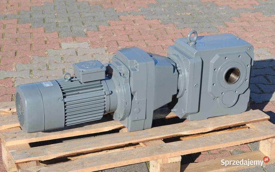 Motoreduktor kątowy 3kw z regulacją 9146obr z Kargowa