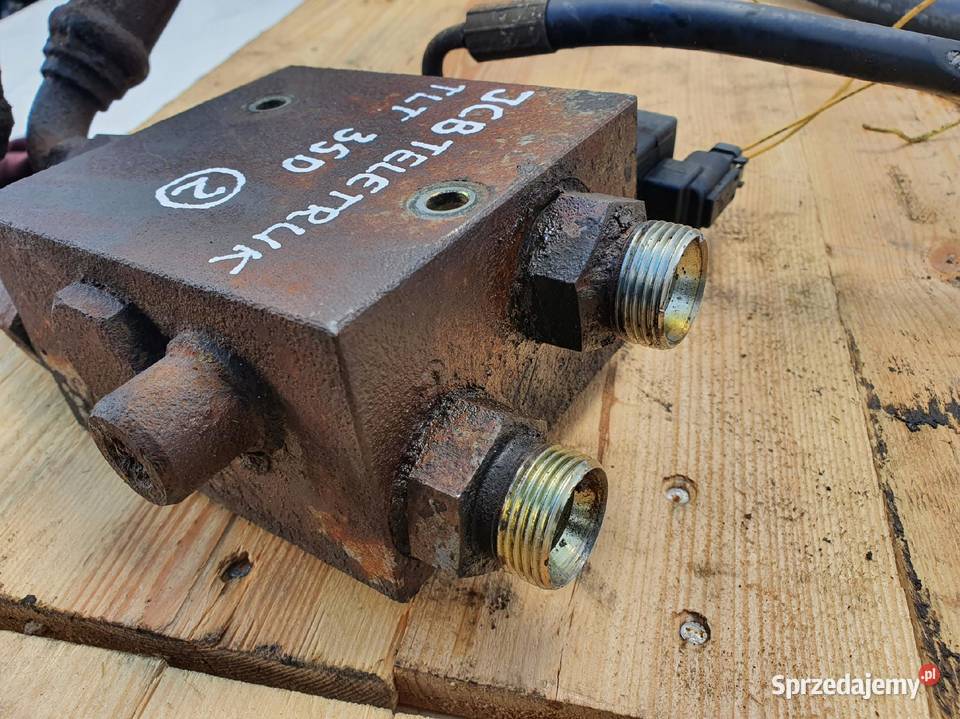 JCB TLT TELETRUK 30D 35D SEKCJA ROZDZIELACZ Janów